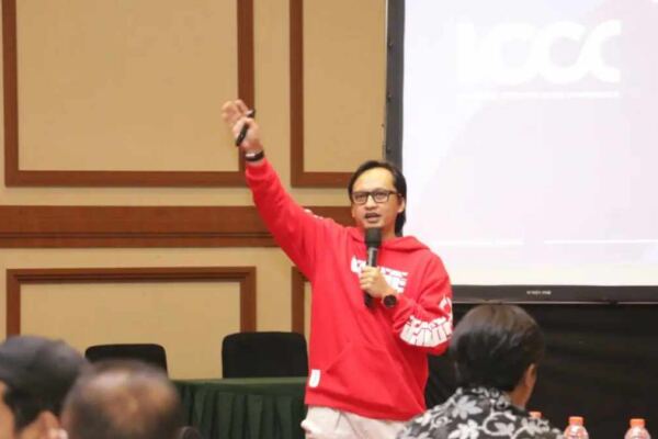 Dadik Wahyu Chang - Dari Hukum ke Industri Kreatif - EPOCHSTREAM