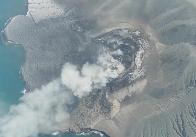 Erupsi Menerus Berakhir, Gunung Anak Krakatau Kembali ke Letusan Ringan - EPOCHSTREAM